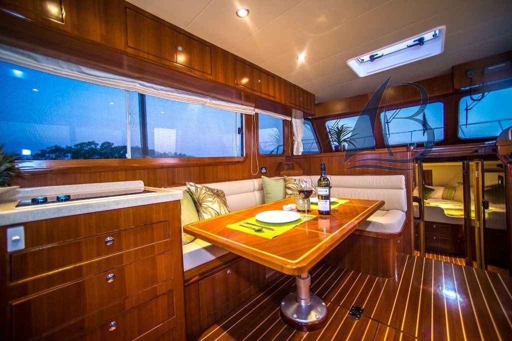 Motorboot Integrity Motor Yachts Integral 440 Sedan