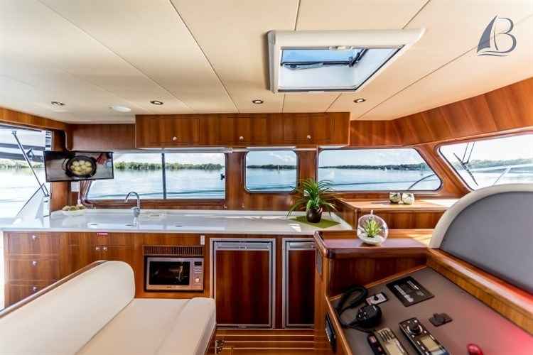 Motorboot Integrity Motor Yachts 380 Fly