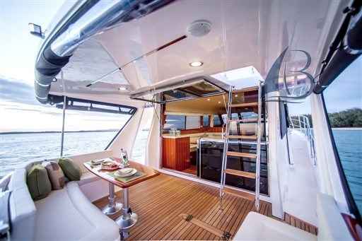Motorboot Integrity Motor Yachts 380 Fly
