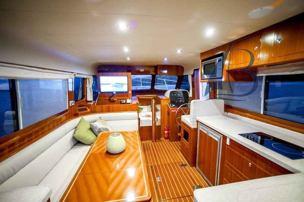 Motorboot Integrity Motor Yachts 380 Fly