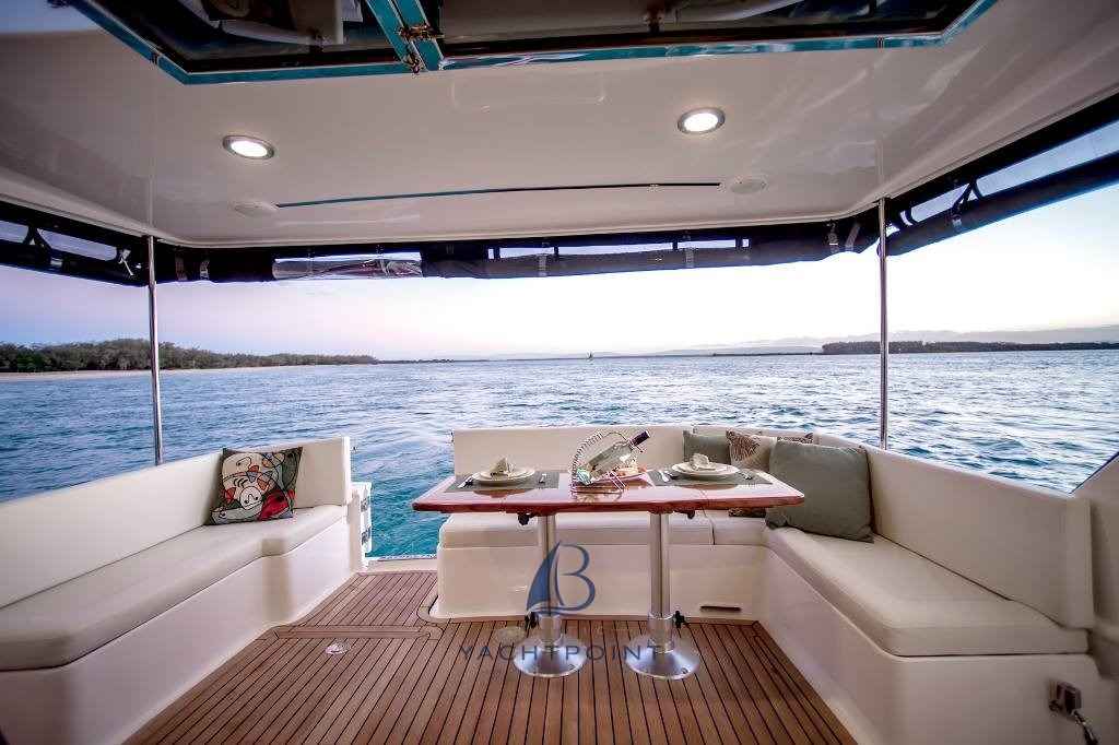 Motorboot Integrity Motor Yachts 380 Fly