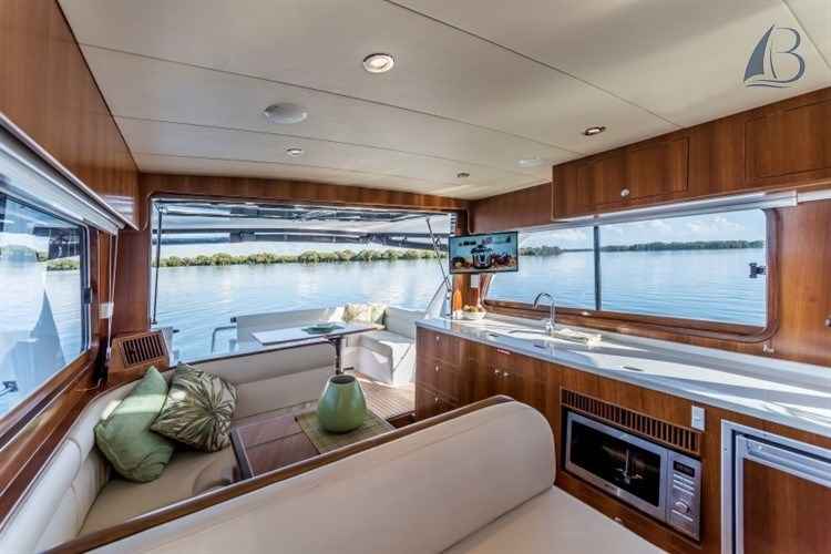 Motorboot Integrity Motor Yachts Integrity 380 Sedan