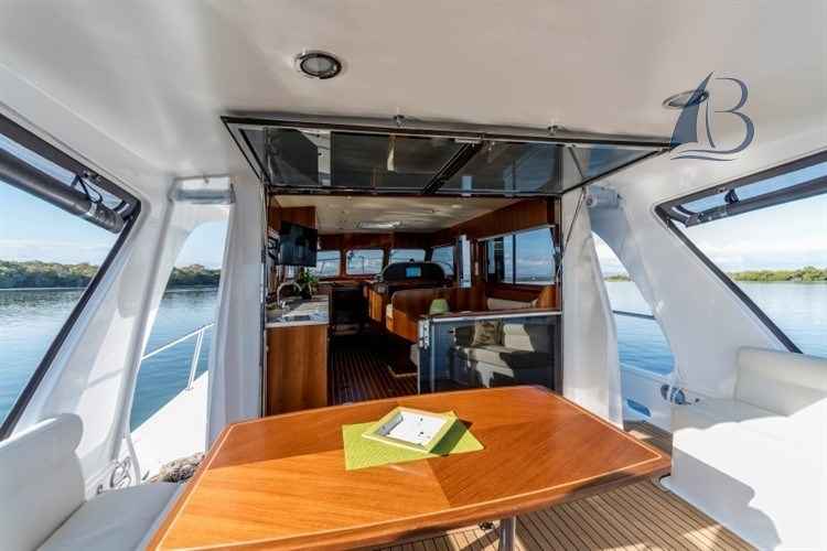 Motorboot Integrity Motor Yachts Integrity 380 Sedan