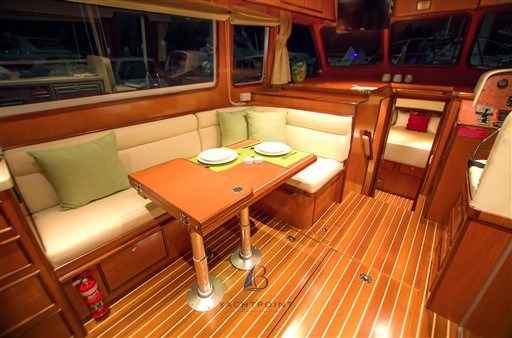 Motorboot Integrity Motor Yachts Integrity 380 Sedan