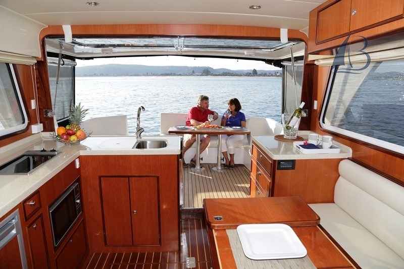 Motorboot Integrity Motor Yachts Integrity 380 Sedan