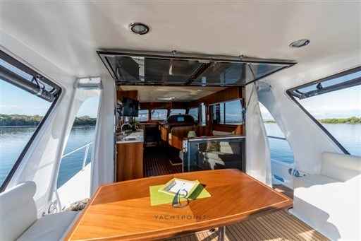 Motorboot Integrity Motor Yachts Integrity 380 Sedan