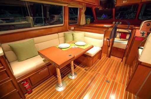 Motorboot Integrity Motor Yachts Integrity 380 Sedan