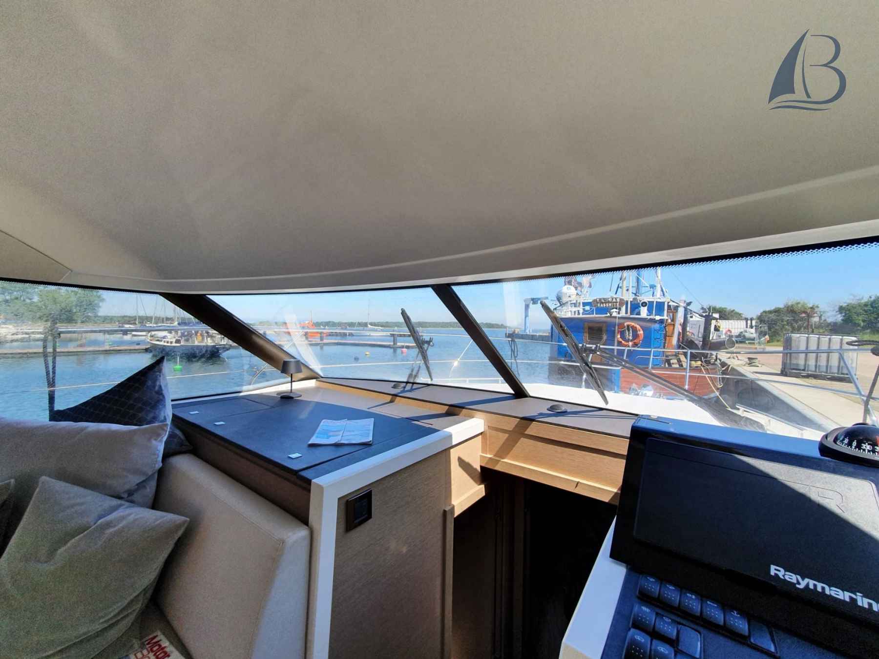 Motorboot Prestige 420 Fly