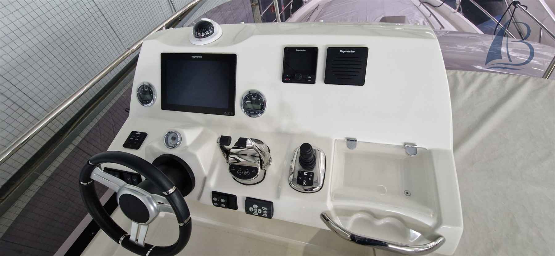 Motorboot Prestige 420 Fly