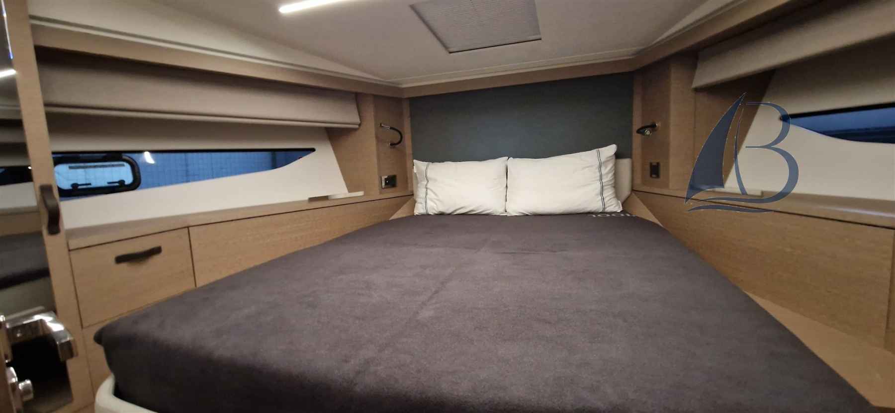 Motorboot Jeanneau Prestige 420 Fly