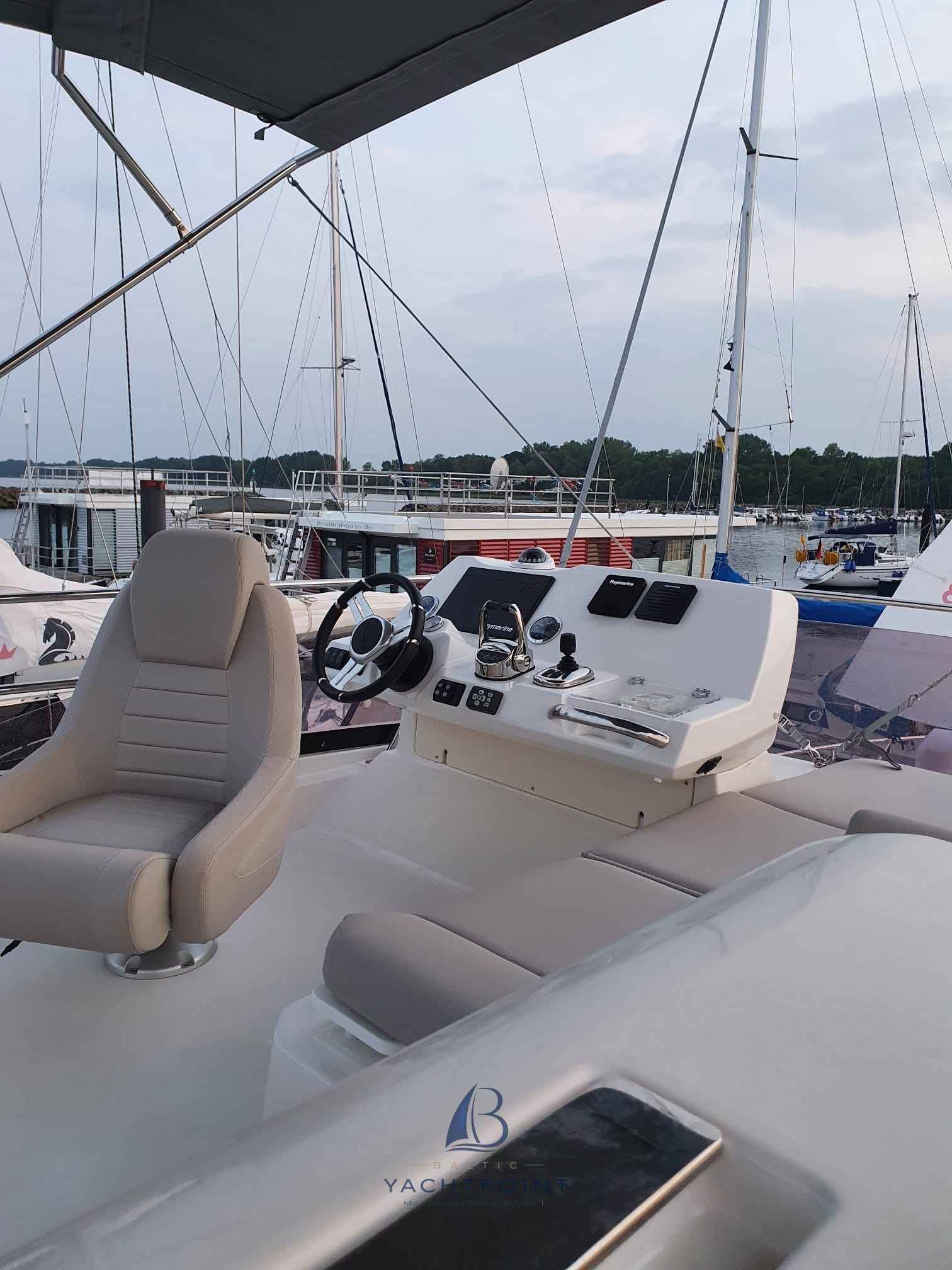 Motorboot Jeanneau Prestige 420 Fly