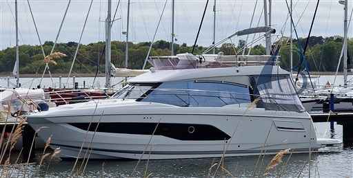 Motorboot Jeanneau Prestige 420 Fly