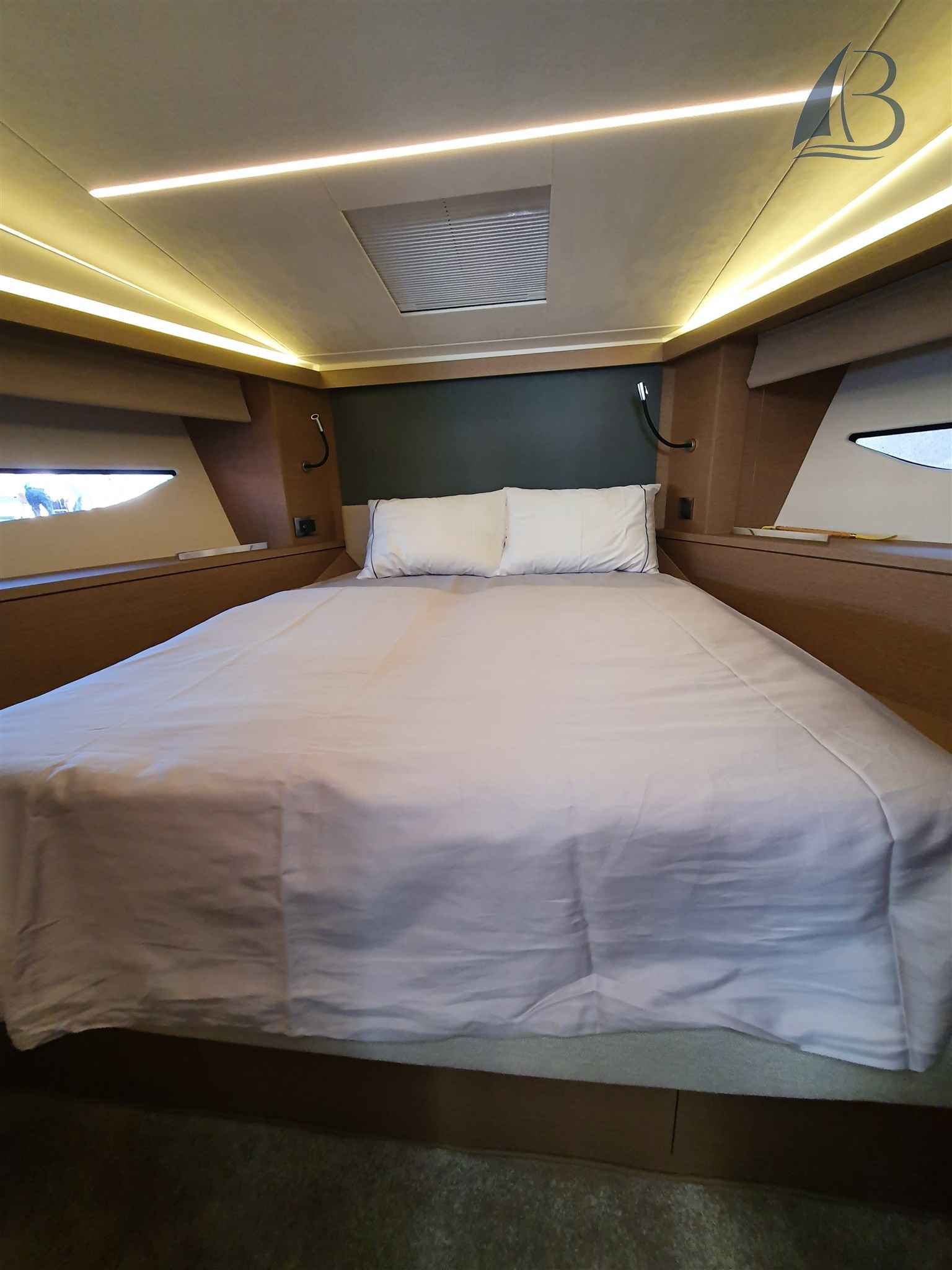 Motorboot Jeanneau Prestige 420 Fly