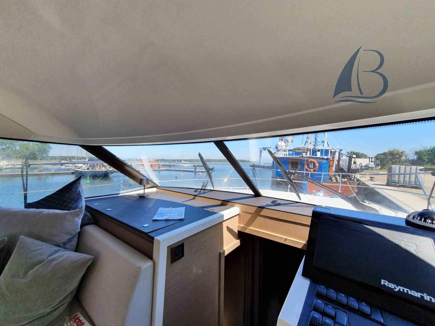 Motorboot Jeanneau Prestige 420 Fly