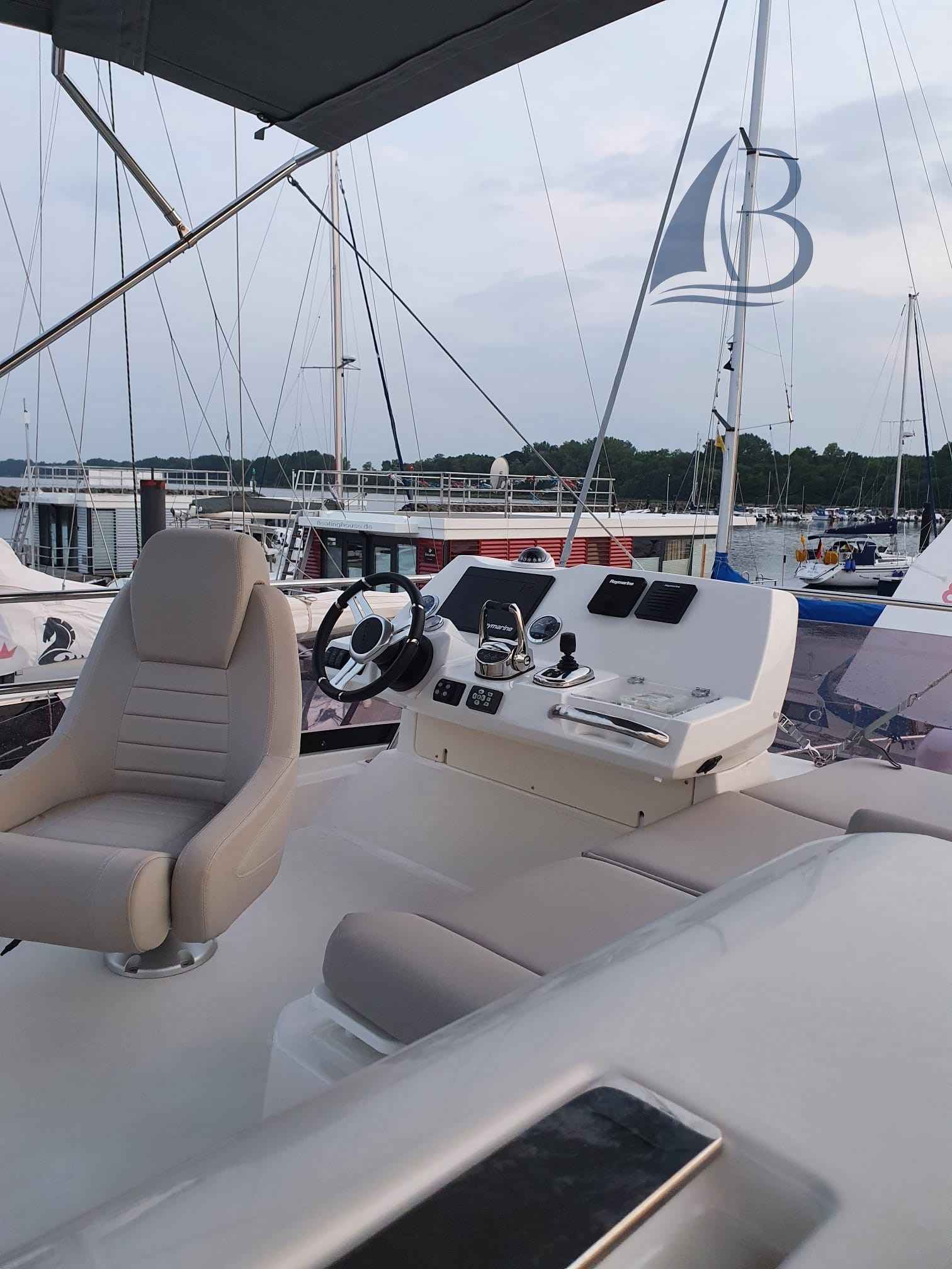 Motorboot Jeanneau Prestige 420 Fly