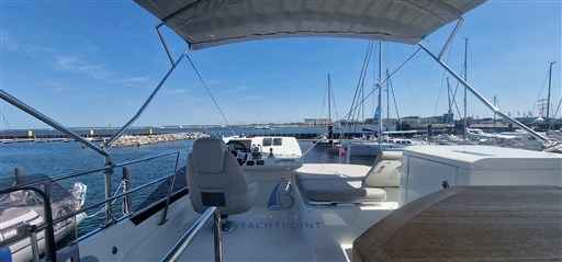 Motorboot Jeanneau Prestige 420 Fly