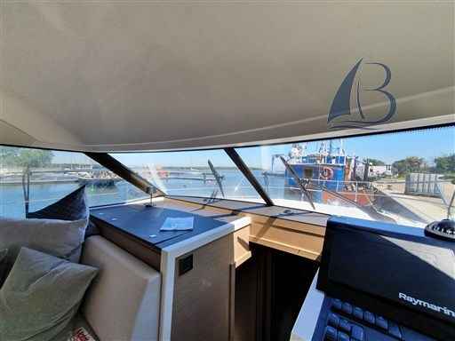Motorboot Jeanneau Prestige 420 Fly