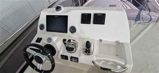 Motorboot Jeanneau Prestige 420 Fly
