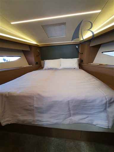 Motorboot Jeanneau Prestige 420 Fly