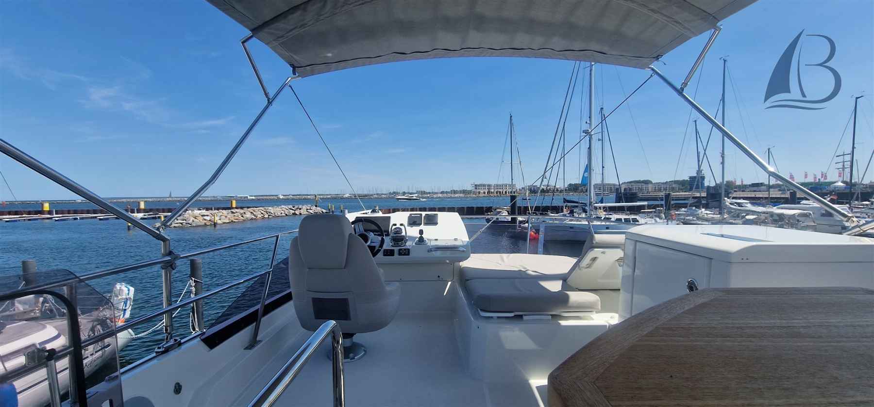 Motorboot Jeanneau Prestige 420 Fly
