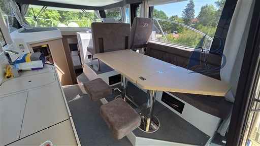 Motorboot Delphia Escape 1150