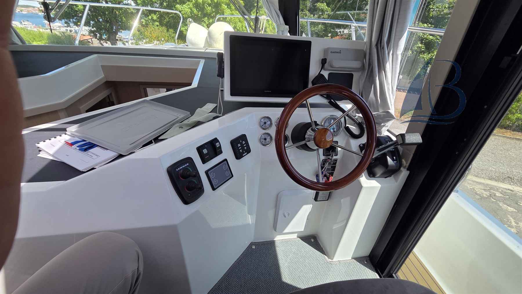 Motorboot Delphia Escape 1150
