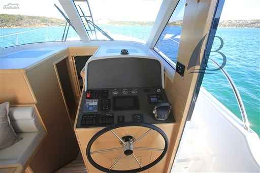 Motorboot Integrity 340 Sx