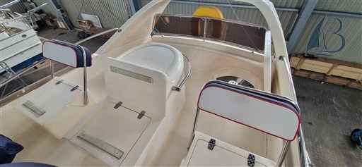 Motorboot Astondoa 35