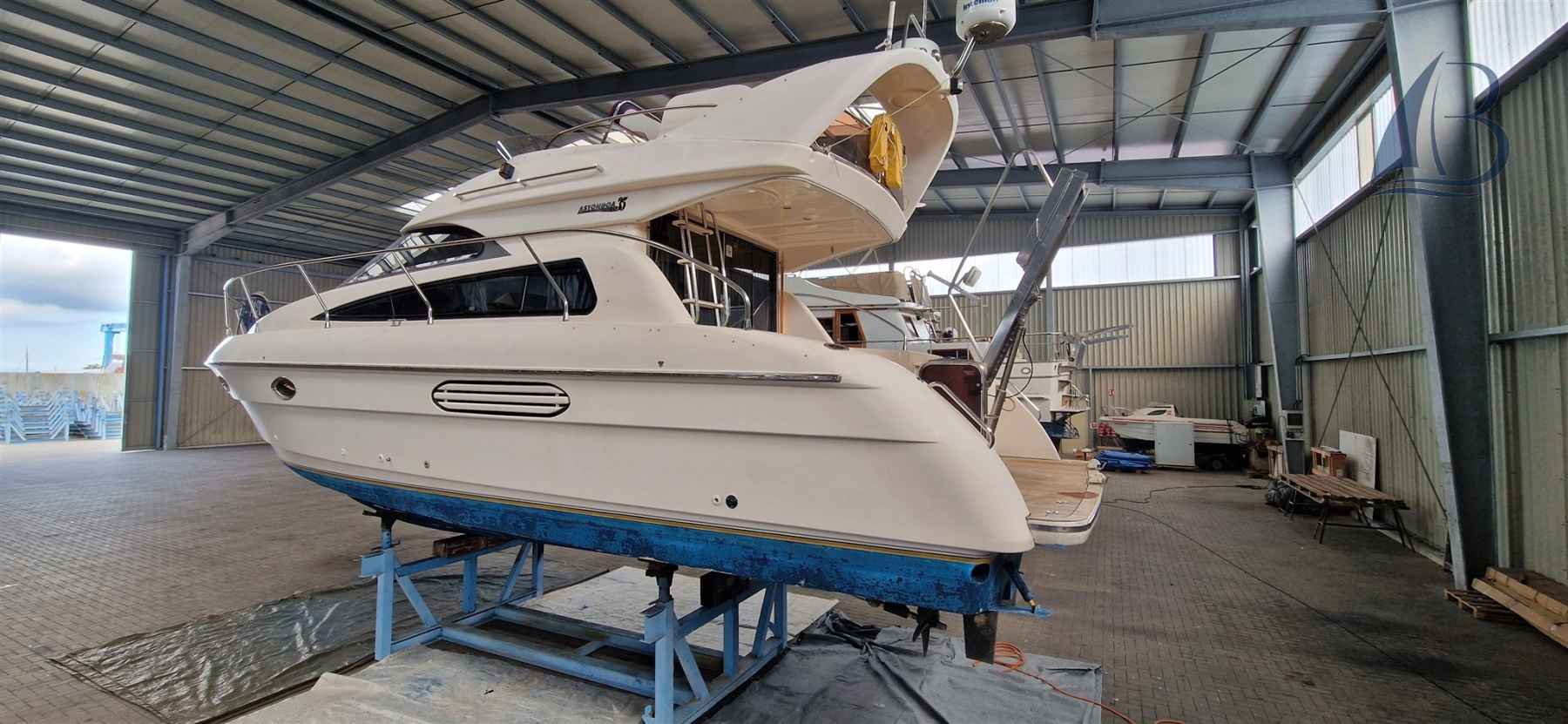 Motorboot Astondoa 35
