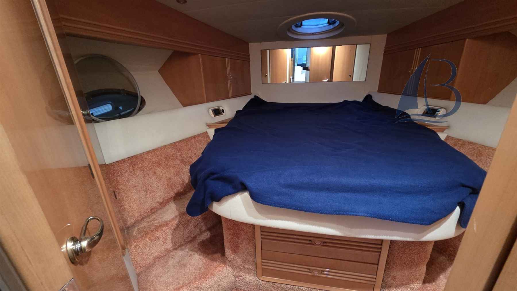 Motorboot Astondoa 35