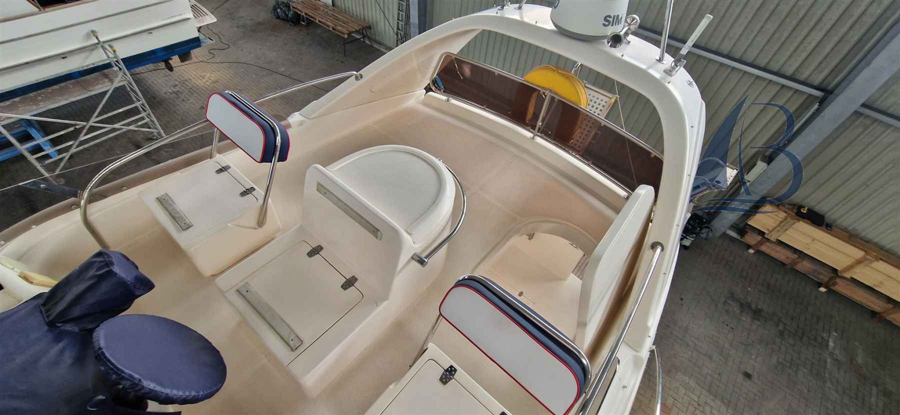 Motorboot Astondoa 35
