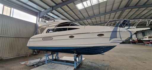 Motorboot Astondoa 35