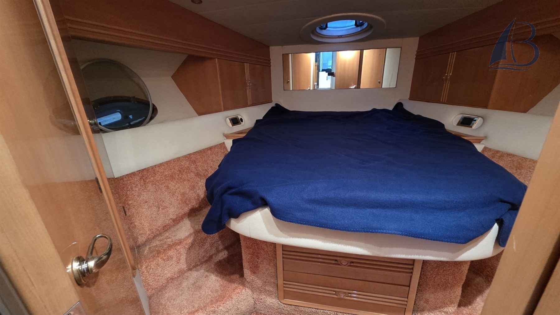 Motorboot Astondoa 35