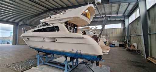 Motorboot Astondoa 35