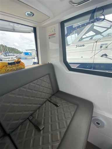 Motorboot Axopar 28 Ac Facefilft Mk2