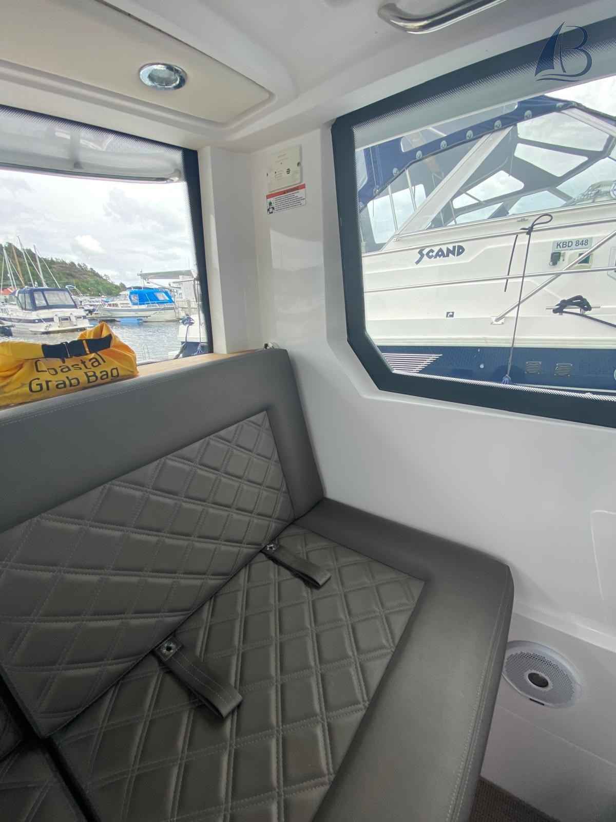 Motorboot Axopar 28 Ac Facefilft Mk2