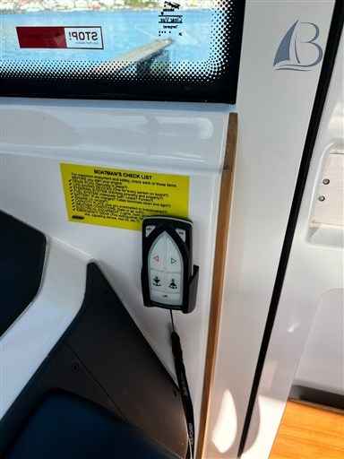 Motorboot Axopar 28 Ac Facefilft Mk2