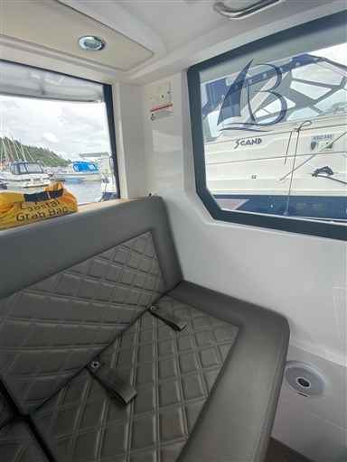 Motorboot Axopar 28 Ac Facefilft Mkii