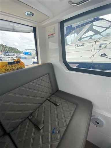 Motorboot Axopar 28 Ac Facefilft Mkii