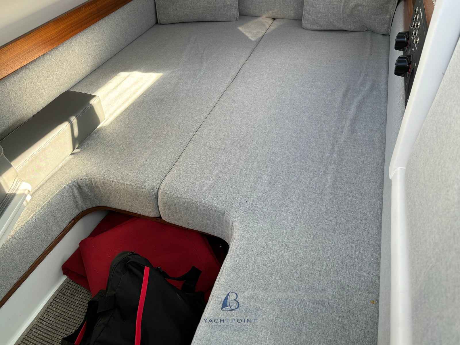 Motorboot Axopar 28 Ac Facefilft Mkii