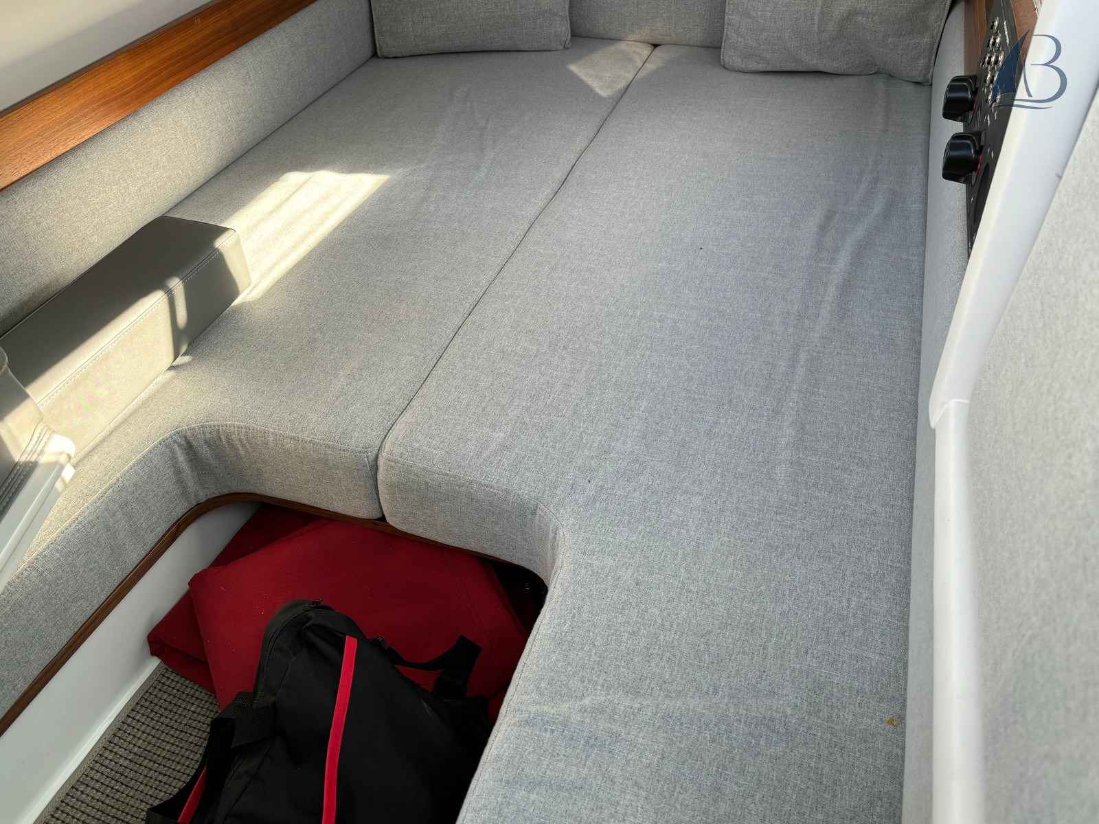 Motorboot Axopar 28 Ac Facefilft Mkii