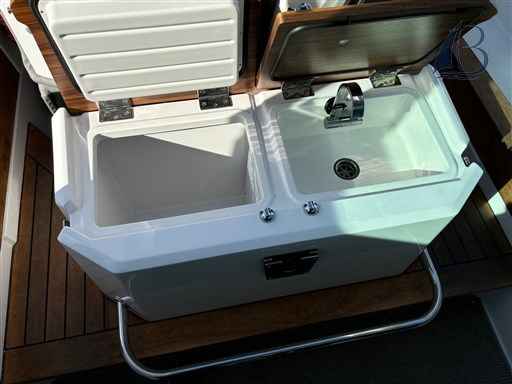 Motorboot Axopar 28 Ac Facefilft Mkii