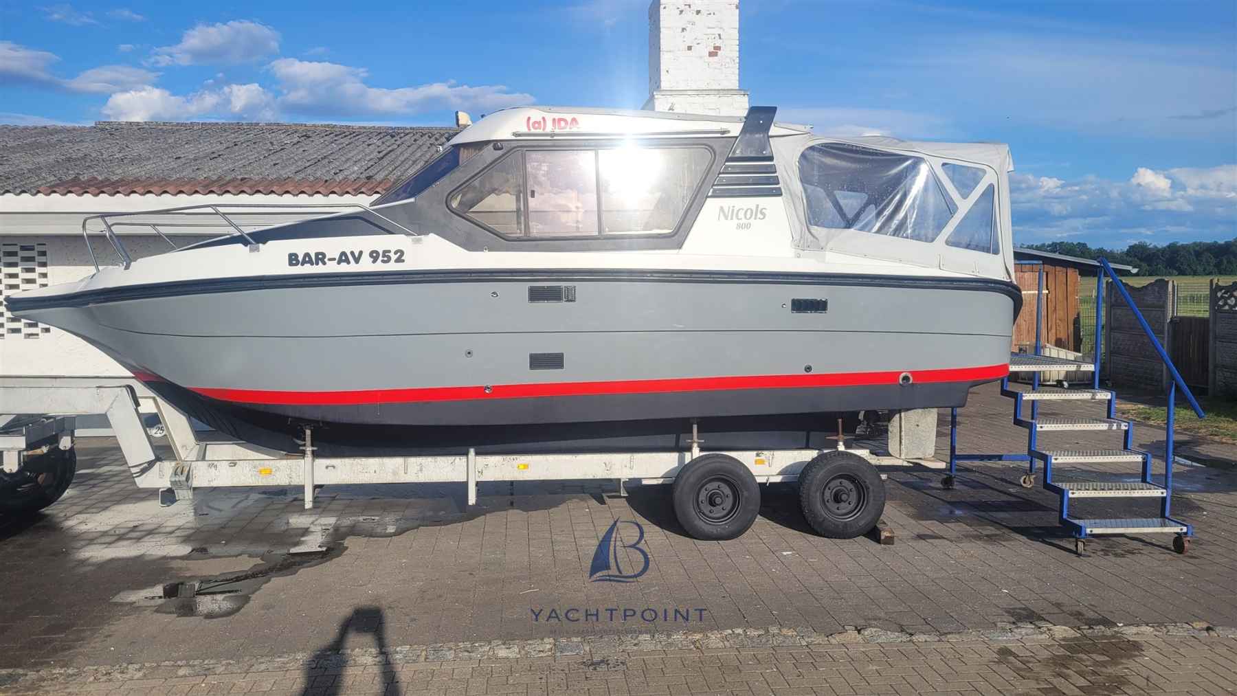 Motorboot Nicols 800