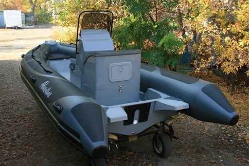 Motorboot Adventure Boats Vesta 585