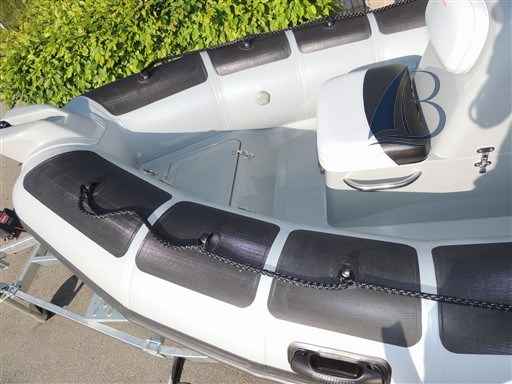 Motorboot Adventure Boats Vesta 450