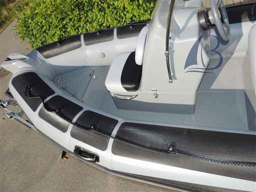 Motorboot Adventure Boats Vesta 450