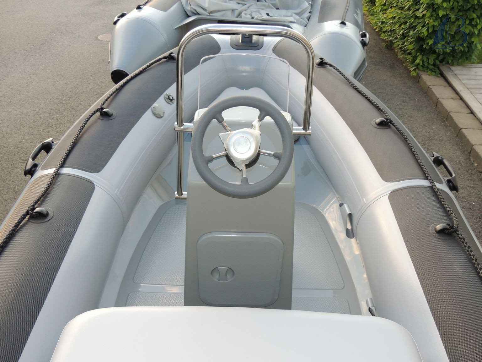 Motorboot Adventure Boats Vesta 380