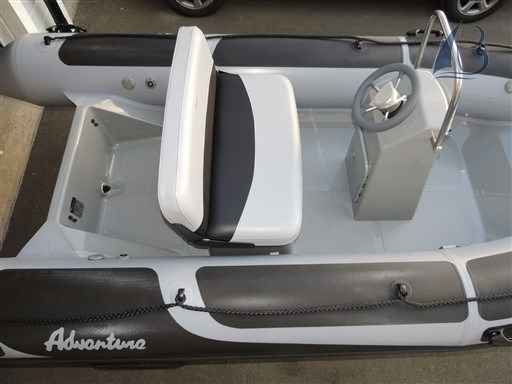 Motorboot Adventure Boats Vesta 380