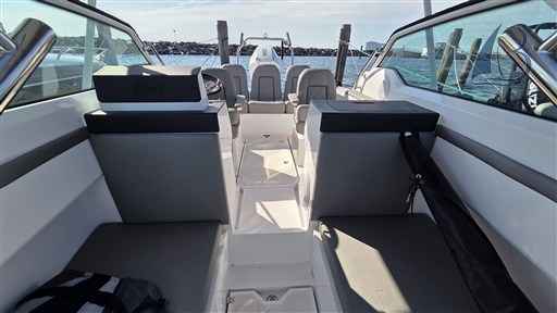 Motorboot Axopar 24 T-top 150h- Trailer