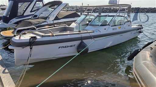 Motorboot Axopar 24 T-top 150h- Trailer